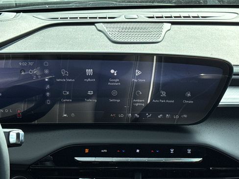 Used 2026 Buick Enclave Avenir w/ Super Cruise Package FWD image 25