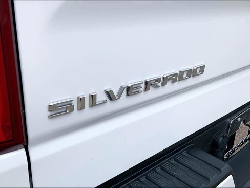 Used 2021 Chevrolet Silverado 1500 Custom RWD image 31