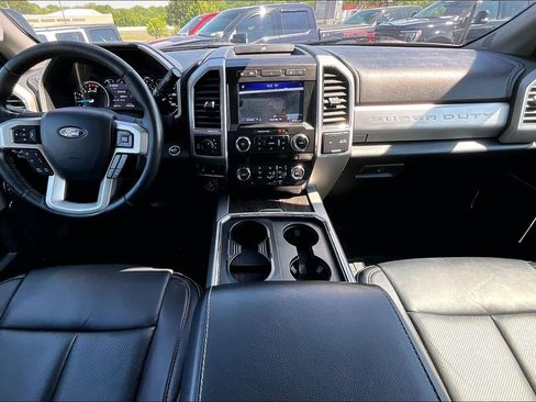 Used 2021 Ford F250 Lariat w/ Lariat Ultimate Package AWD/4WD image 10