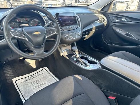 Used 2023 Chevrolet Malibu LT image 35