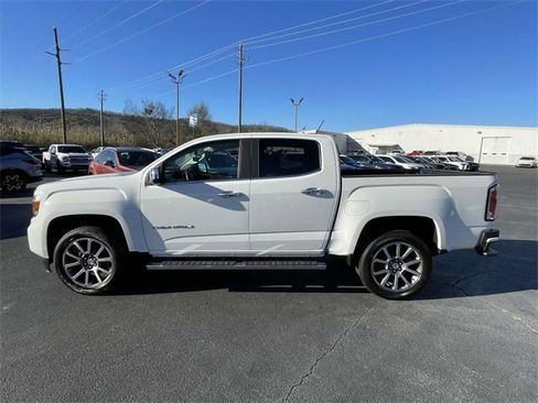 Certified 2022 GMC Canyon Denali image 2