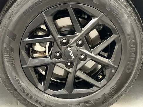 Used 2025 Kia K5 LXS image 57