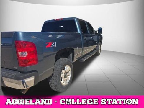 Used 2014 Chevrolet Silverado 2500 LTZ w/ LTZ Plus Package image 4