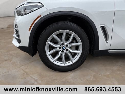Used 2021 BMW X5 xDrive40i w/ Premium Package image 10