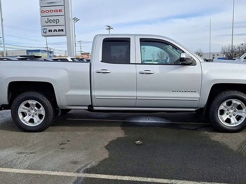 Used 2018 Chevrolet Silverado 1500 LT w/ All Star Edition image 9