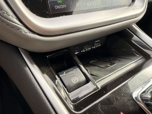 Certified 2023 Subaru Legacy Premium image 24