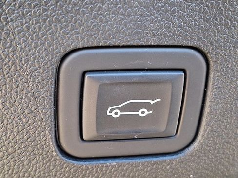 Certified 2024 Cadillac Escalade ESV Premium Luxury image 27