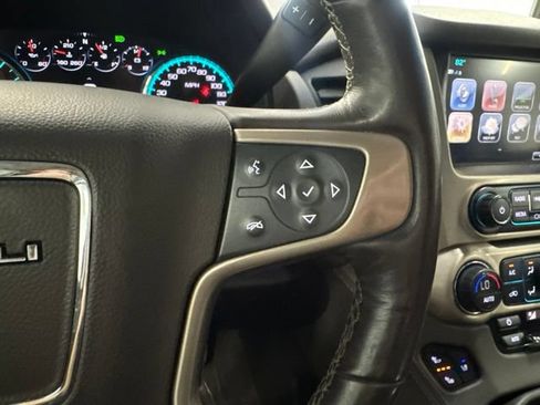 Used 2017 GMC Yukon Denali AWD/4WD image 42