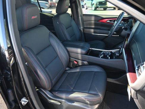 Used 2024 Chevrolet Traverse Z71 w/ Enhanced Driving Package AWD/4WD image 34