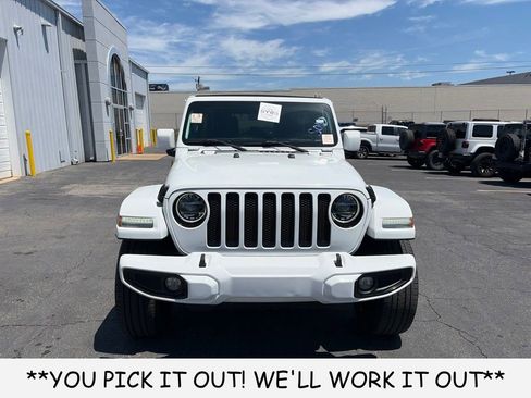 Used 2022 Jeep Wrangler Unlimited Sahara AWD/4WD image 2