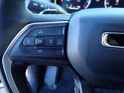 New 2026 Jeep Grand Cherokee Altitude image 16