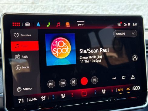 New 2025 Volkswagen ID. Buzz Pro S image 16