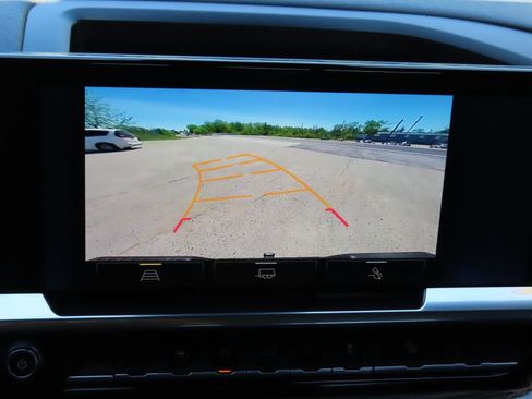 Used 2022 Chevrolet Silverado 1500 RST AWD/4WD image 5