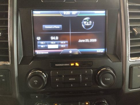 Used 2015 Ford F150 XLT w/ Equipment Group 302A Luxury RWD image 25