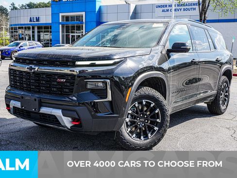 Used 2024 Chevrolet Traverse Z71 w/ Enhanced Driving Package image 3