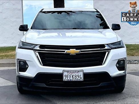 Used 2023 Chevrolet Traverse LS FWD image 3
