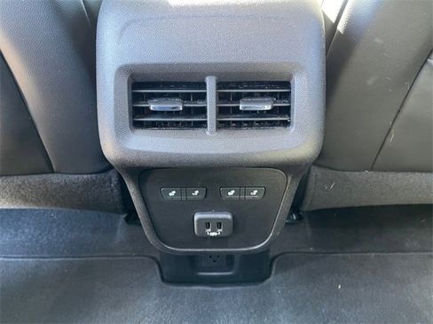 Used 2019 Chevrolet Equinox Premier image 21