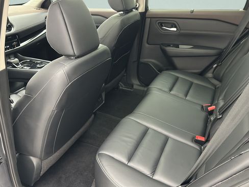 Used 2023 Nissan Rogue SL w/ SL Premium Package AWD/4WD image 9