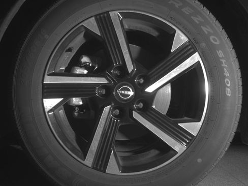 Used 2025 Nissan Sentra SV FWD image 12