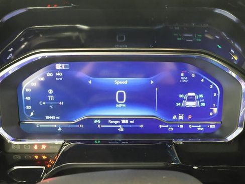 Used 2024 Chevrolet Silverado 1500 High Country w/ Technology Package image 13