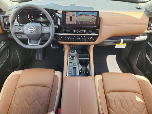New 2026 Nissan Pathfinder Platinum w/ Cargo Package FWD image 19