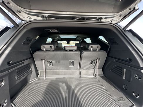 New 2026 Chevrolet Traverse Z71 w/ Driver Confidence Package image 34