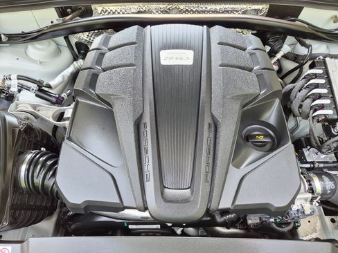 Certified 2025 Porsche Macan S AWD/4WD image 35