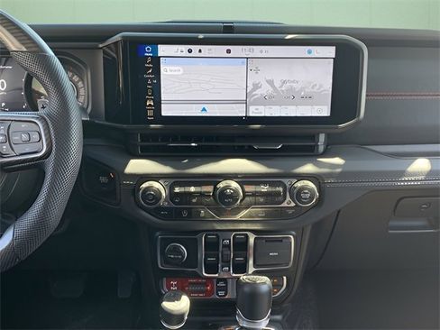 New 2024 Jeep Gladiator Rubicon w/ Technology Group image 44