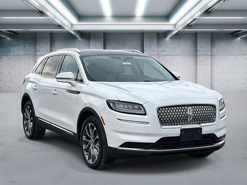 Used 2022 Lincoln Nautilus Reserve w/ Equipment Group 201A image 2