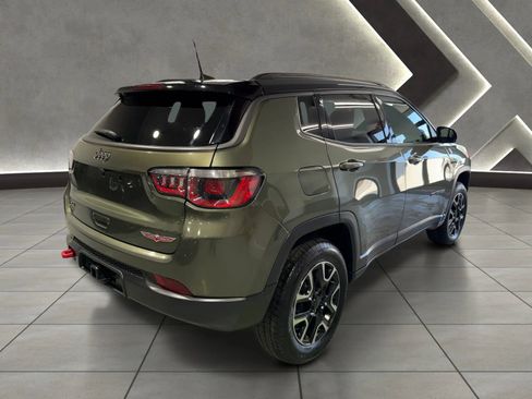 Used 2019 Jeep Compass Trailhawk w/ Cold Weather Group AWD/4WD image 3
