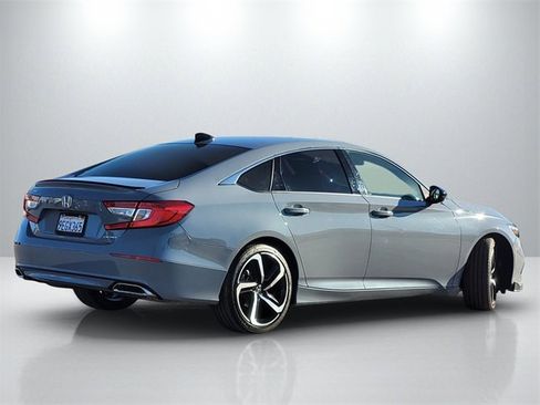 Used 2022 Honda Accord Sport image 4