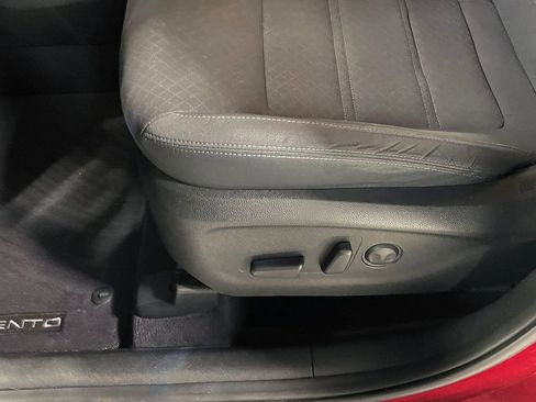 Used 2018 Kia Sorento AWD image 20