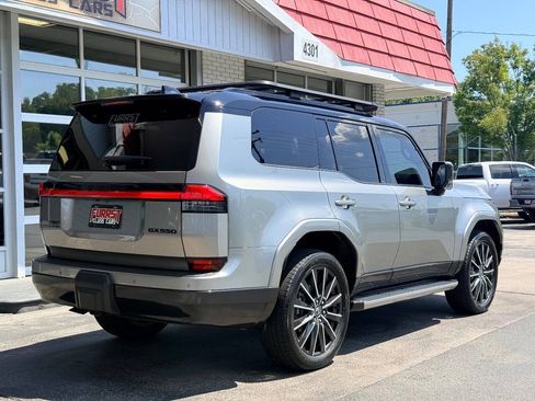 Used 2025 Lexus GX 550 w/ Accessory Package (Z1) AWD/4WD image 3