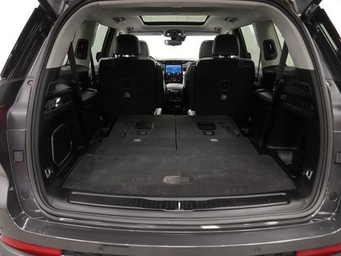 Used 2022 Jeep Grand Cherokee L Limited AWD/4WD image 30