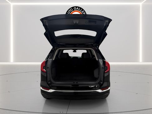 Used 2022 GMC Terrain Denali w/ Denali Premium Package AWD/4WD image 27