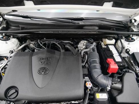 Used 2024 Toyota Camry XSE w/ Navigation Package FWD image 10