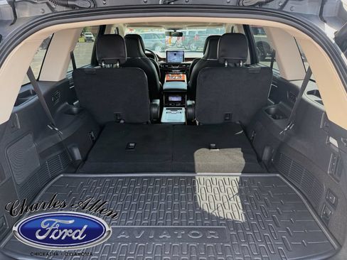 Used 2024 Lincoln Aviator Reserve w/ Equipment Group 201A AWD/4WD image 19