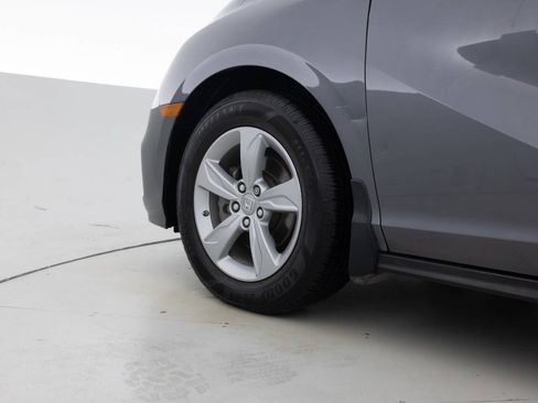 Used 2019 Honda Odyssey EX-L image 17