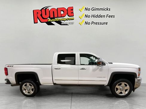 Used 2015 Chevrolet Silverado 2500 LTZ w/ LTZ Plus Package image 6
