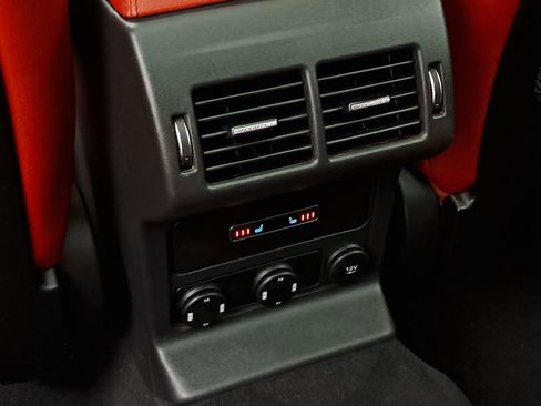 Used 2019 Jaguar F-PACE S image 34