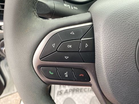 Used 2022 Jeep Cherokee Limited w/ Mopar Interior Package image 18