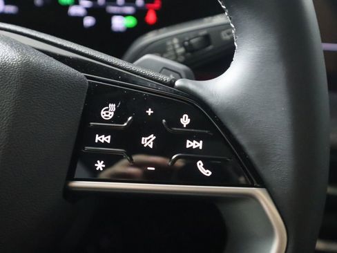 Used 2025 Audi Q5 Premium w/ Convenience Package image 13