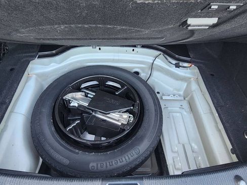 Used 2013 Mercedes-Benz C 250 Coupe image 28