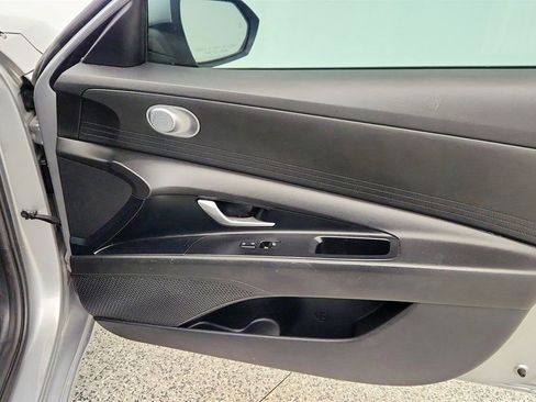 Used 2023 Hyundai Elantra SEL image 24