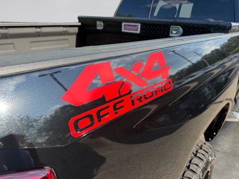 Used 2021 Toyota Tundra SR5 w/ SR5 Upgrade Package AWD/4WD image 15