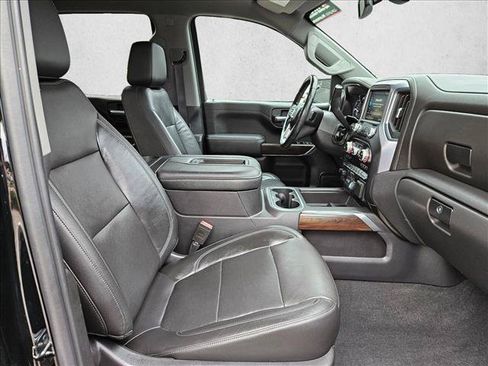 Used 2020 GMC Sierra 1500 SLT RWD image 18