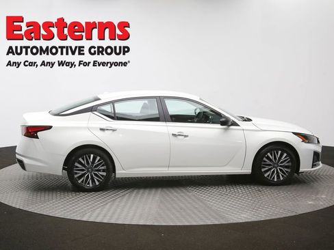 Used 2025 Nissan Altima 2.5 SV image 45
