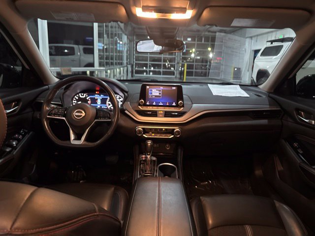 Used 2023 Nissan Altima 2.5 SR FWD image 32