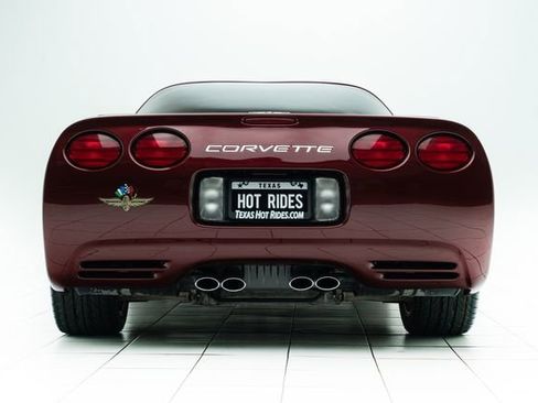 Used 2003 Chevrolet Corvette Coupe w/ Preferred Equipment Group RWD image 18