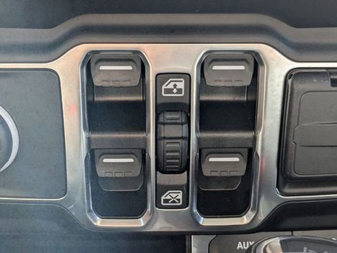 Used 2021 Jeep Wrangler Unlimited Sahara w/ Cold Weather Group image 29